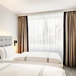 Premier Centre Hotel 3*