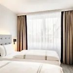 Premier Centre Hotel