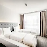 Premier Centre 3* Kolín nad Rýnem