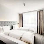 Premier Centre Otel Köln